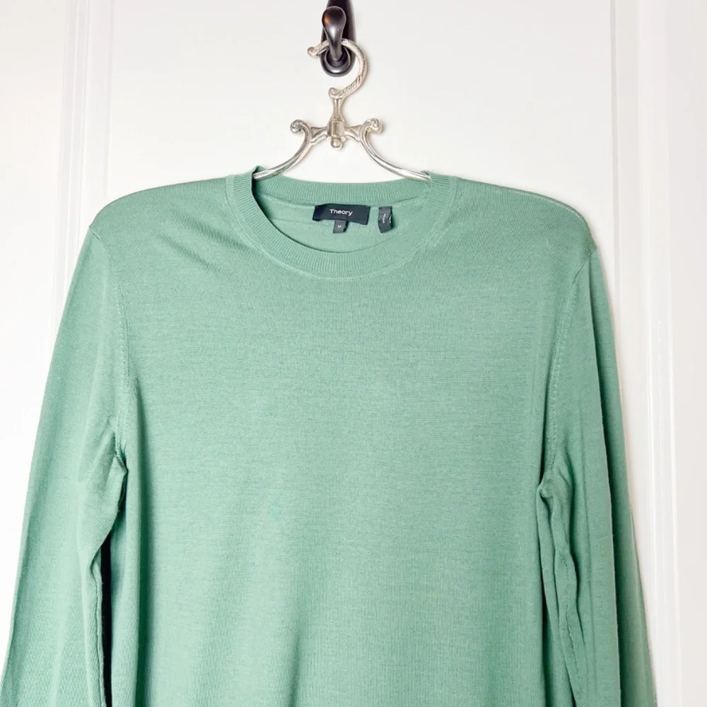 Theory Men's Green Regal Wool Crewneck Sweater Size